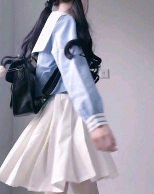 [番全]  我靠美颜稳住天下 作者：望三山