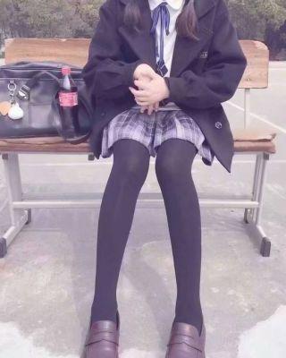 番全《发现万人嫌的秘密后》作者三分甜豆包